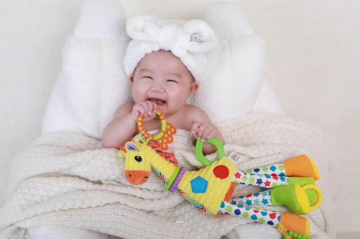 广州代怀供卵公司宝宝最晚多久会走路